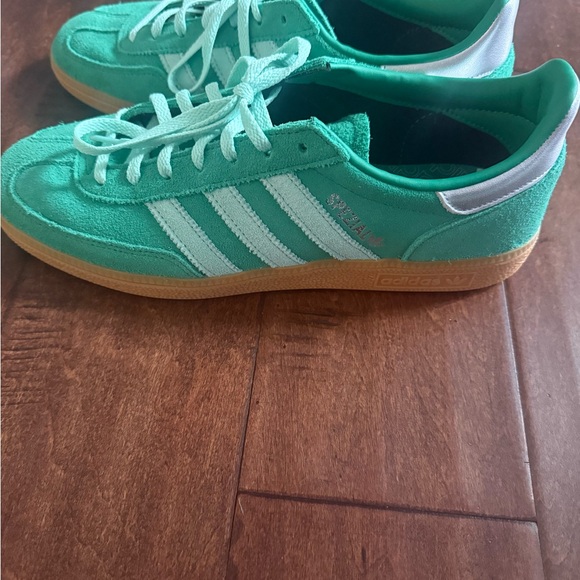 Women’s Adidas Handball Spezial Green Sneakers - Picture 7 of 8